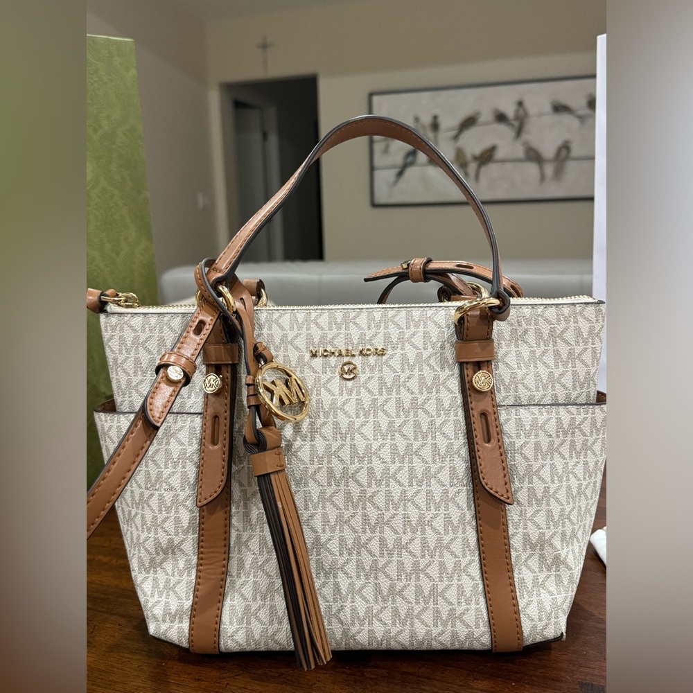 Brand new Michael kors